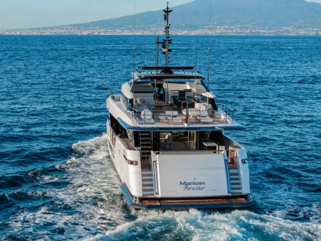 MARICAN FOREVER | Custom Line 106' — 19 / 69