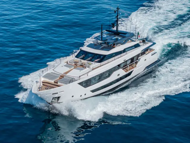 MARICAN FOREVER | Custom Line 106' — 8 / 69