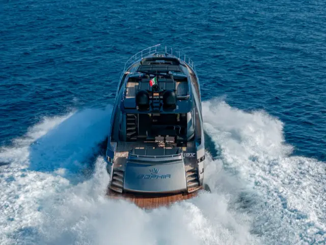 SOPHIA | Pershing 9X — 10 / 61