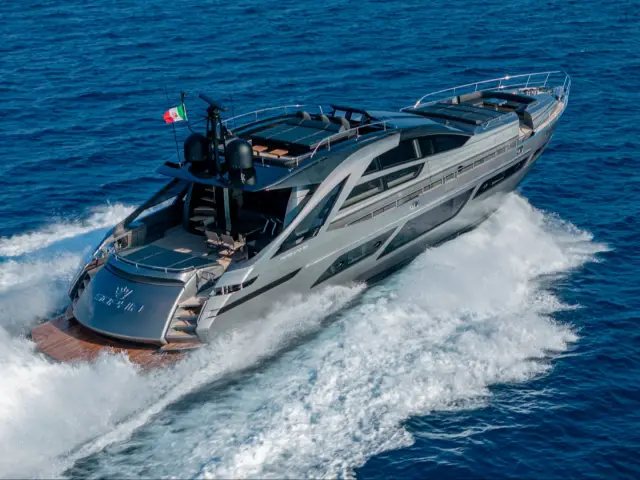 SOPHIA | Pershing 9X — 11 / 61