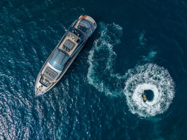SOPHIA | Pershing 9X — 8 / 61