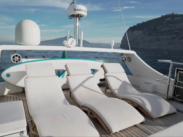 LA CHICCA | Benetti 72 — 8 / 27