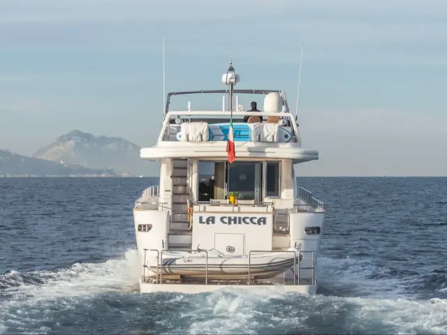 LA CHICCA | Benetti 72 — 6 / 27