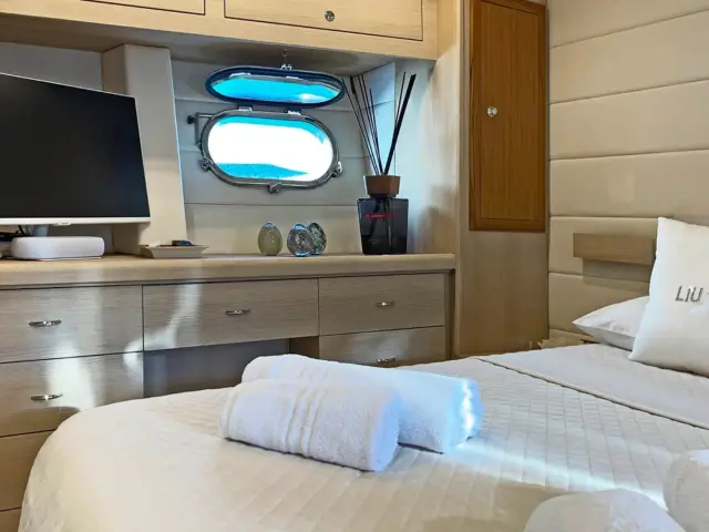 LA CHICCA | Benetti 72 — 22 / 27