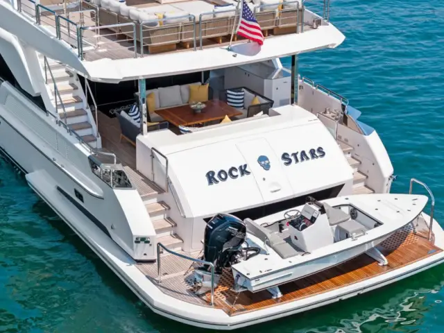 ROCK STARS — 5 / 13