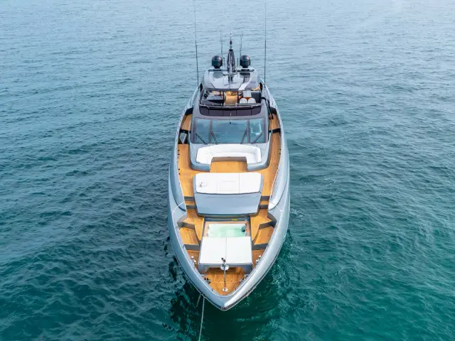 NO SURRENDER | Riva 110 — 5 / 39