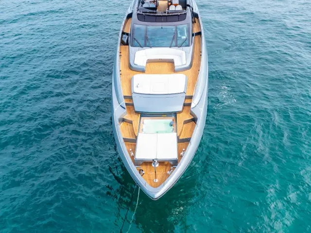 NO SURRENDER | Riva 110 — 6 / 39