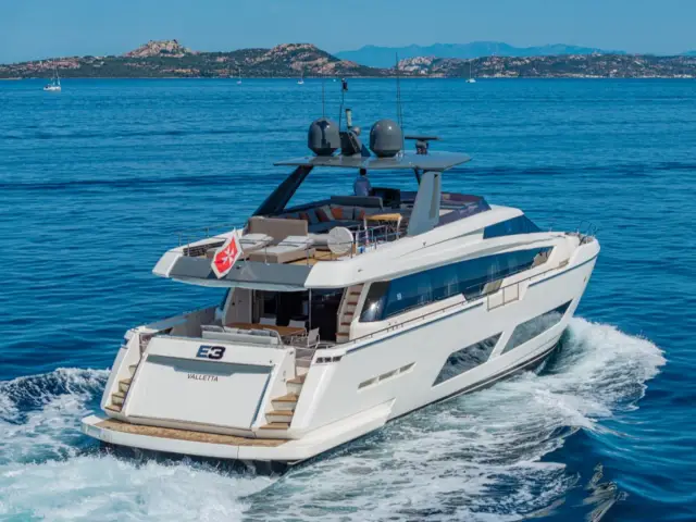 E3 | Ferretti 850 — 4 / 54