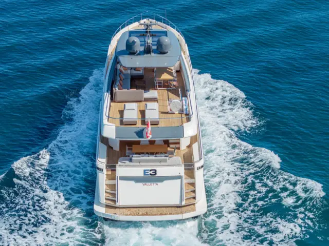 E3 | Ferretti 850 — 2 / 54