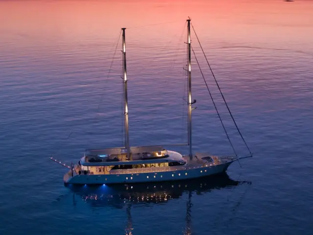 AURUM SKY | Custom 43.5 M — 5 / 24