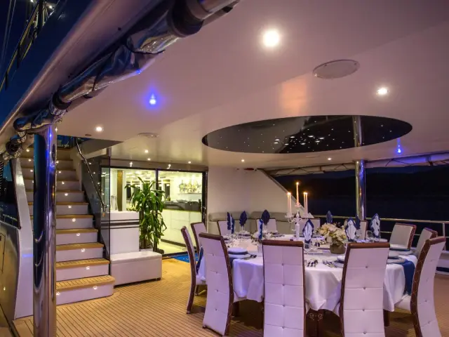 AURUM SKY | Custom 43.5 M — 16 / 24