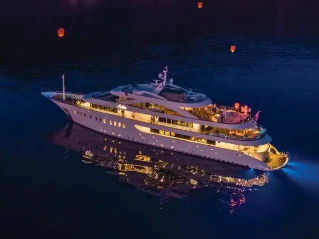 ANTHEA | Custom 52M — 3 / 28