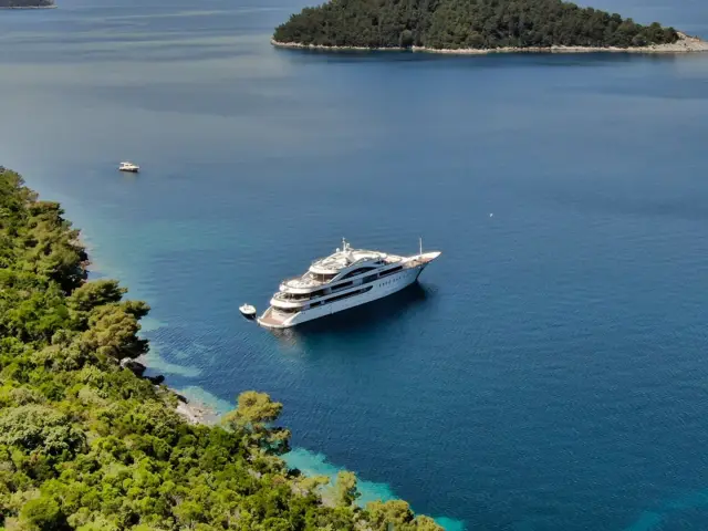 ANTHEA | Custom 52M — 5 / 28