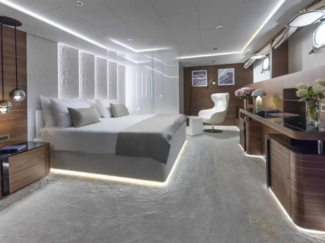 ANTHEA | Custom 52M — 26 / 28