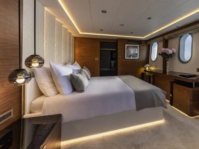 ANTHEA | Custom 52M — 23 / 28