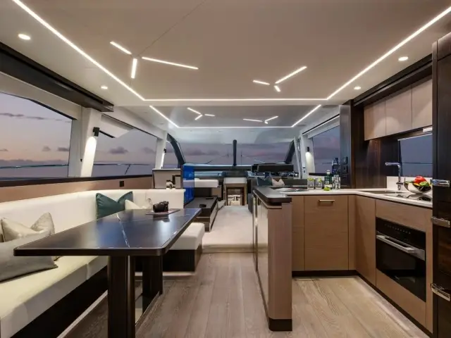 APOLLO | Sunseeker Manhattan 68 — 11 / 21