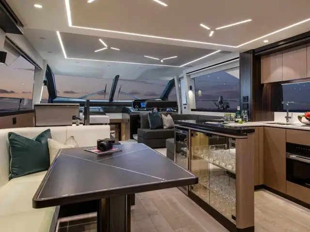 APOLLO | Sunseeker Manhattan 68 — 10 / 21