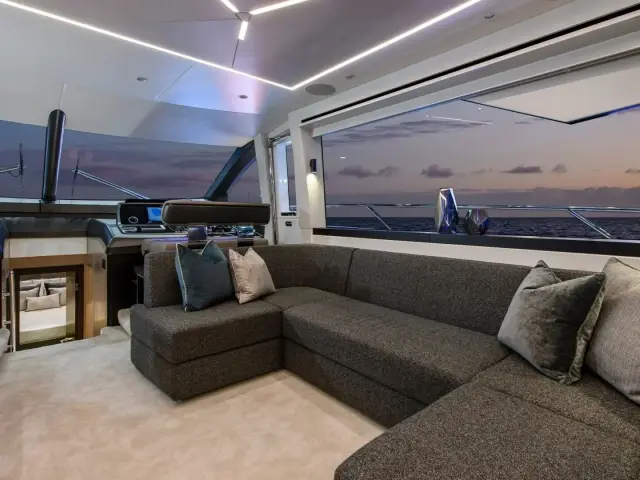 APOLLO | Sunseeker Manhattan 68 — 8 / 21