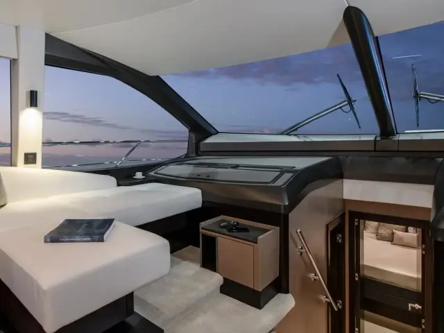 APOLLO | Sunseeker Manhattan 68 — 9 / 21