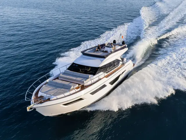 DAENI | Ferretti 580 — 2 / 22