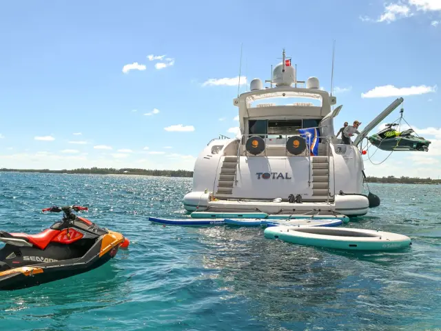 TOTAL | Mangusta 108 — 9 / 20