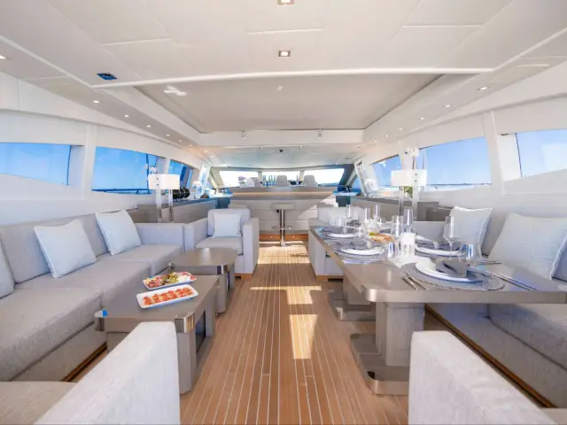 TOTAL | Mangusta 108 — 12 / 20