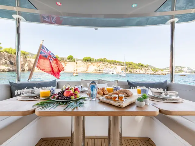 MIO BARCO II | Princess Y78 — 28 / 45