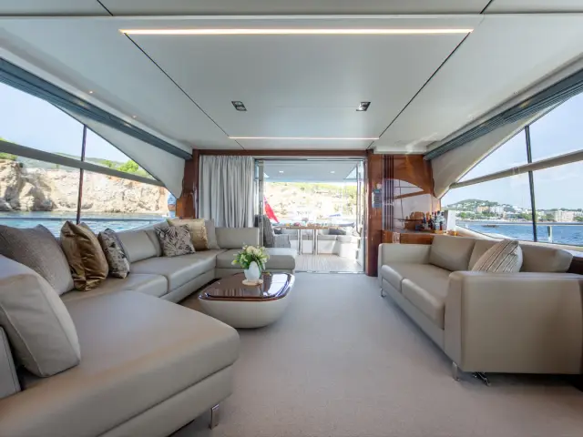 MIO BARCO II | Princess Y78 — 30 / 45