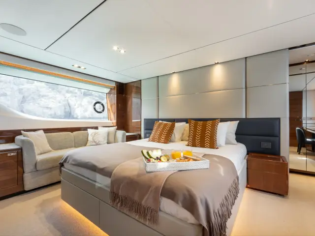 MIO BARCO II | Princess Y78 — 36 / 45