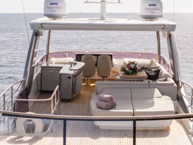 MIO BARCO II | Princess Y78 — 14 / 45