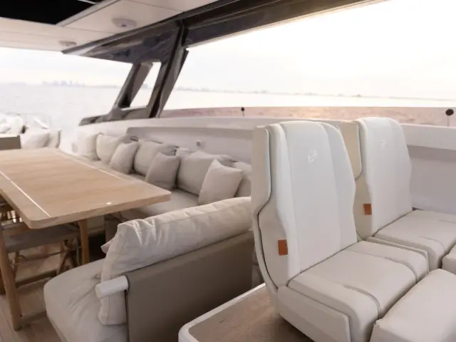KARMA | Ferretti 100' — 16 / 33