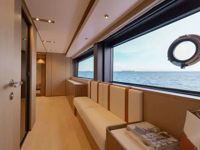 KARMA | Ferretti 100' — 31 / 33