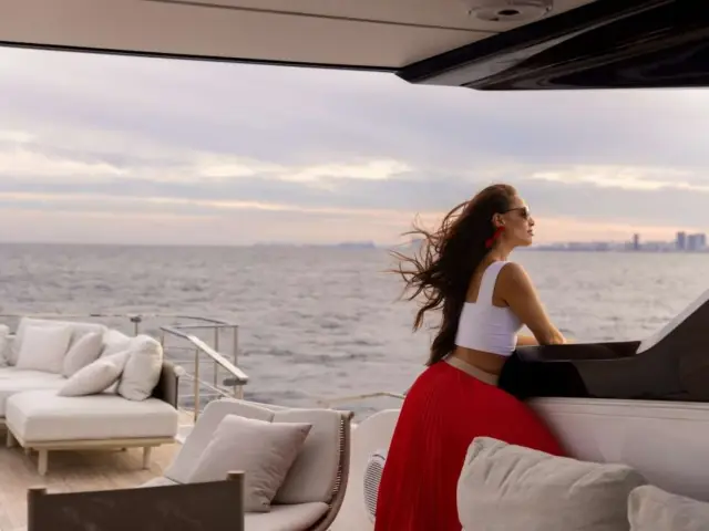 KARMA | Ferretti 100' — 33 / 33