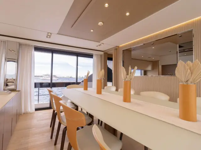 KARMA | Ferretti 100' — 23 / 33