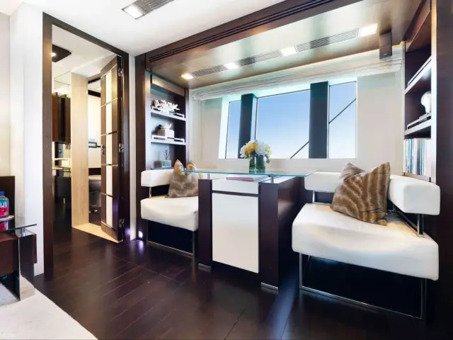 INSIEME | Azimut 105 — 16 / 21