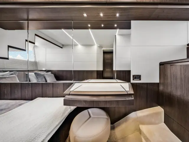 SEVEN SEAS | Galeon 68' — 24 / 49