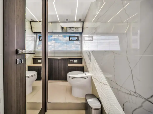SEVEN SEAS | Galeon 68' — 48 / 49