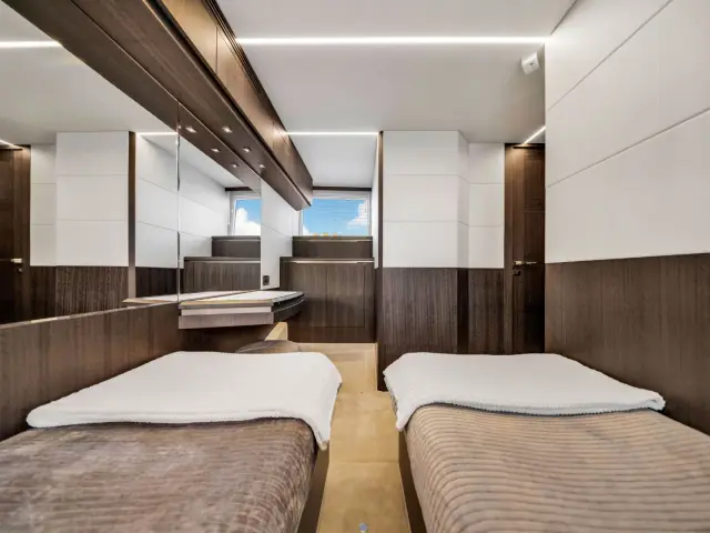 SEVEN SEAS | Galeon 68' — 30 / 49