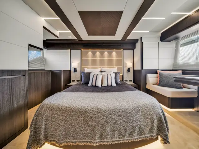 SEVEN SEAS | Galeon 68' — 23 / 49