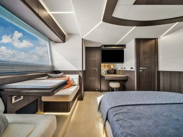 SEVEN SEAS | Galeon 68' — 43 / 49