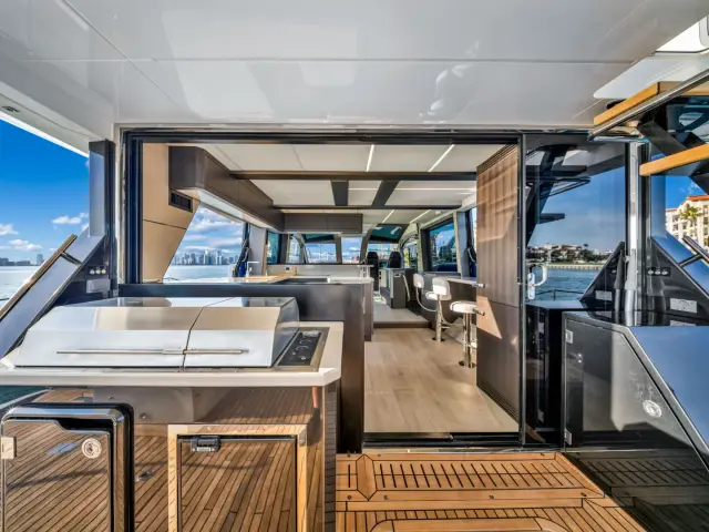 SEVEN SEAS | Galeon 68' — 18 / 49