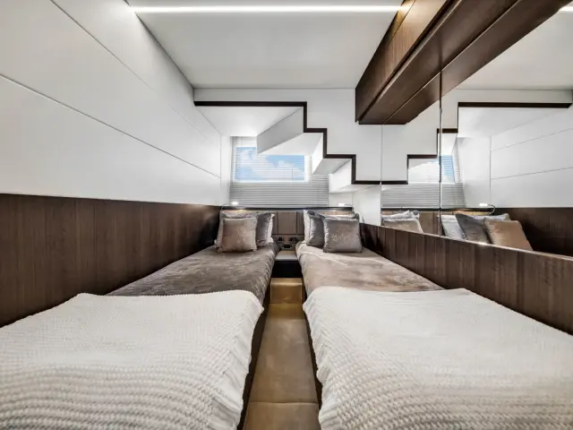 SEVEN SEAS | Galeon 68' — 29 / 49