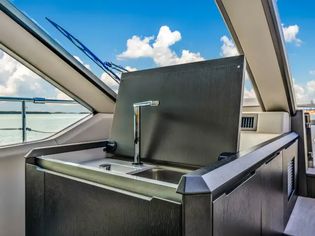 SEVEN SEAS | Galeon 68' — 10 / 49