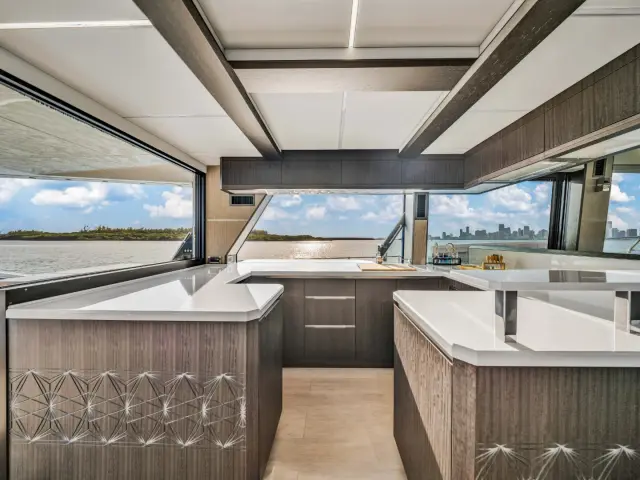SEVEN SEAS | Galeon 68' — 21 / 49