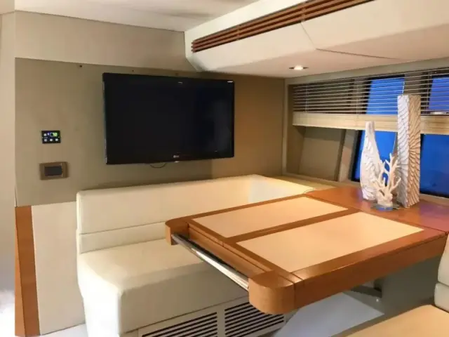 FREEDOM | Azimut 65 — 18 / 49