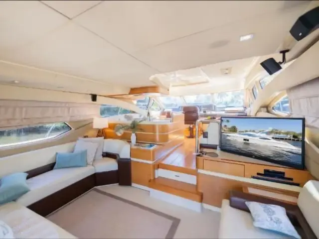 FREEDOM | Azimut 65 — 21 / 49