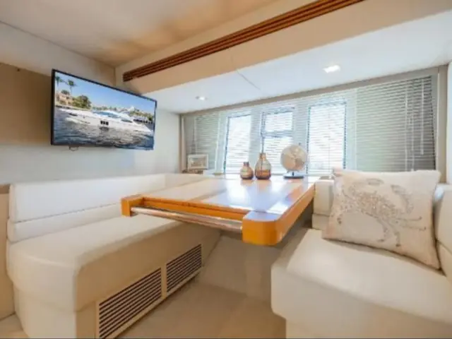 FREEDOM | Azimut 65 — 20 / 49