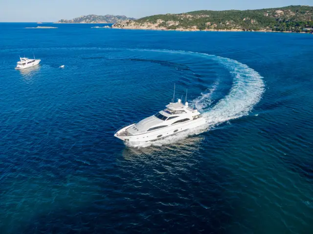 ETHNA | Ferretti Custom Line 97 — 5 / 38