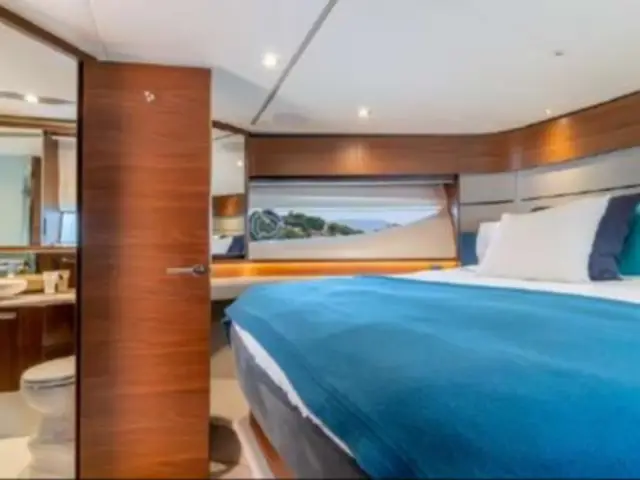 MISS DEMEANOR | Princess S62 — 24 / 24