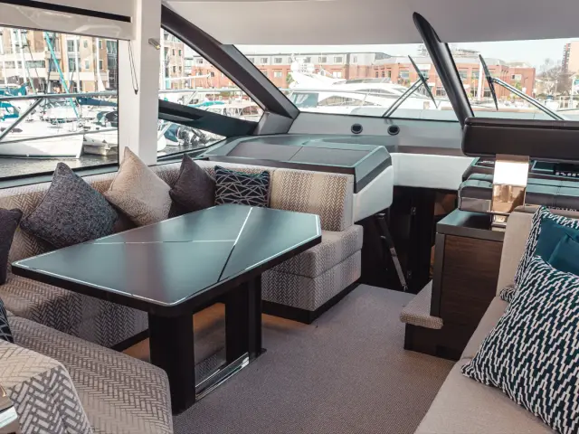 PERFECTION STILL | Sunseeker Manhattan 55 — 14 / 22